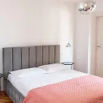 Villa Sandra, Makarska
